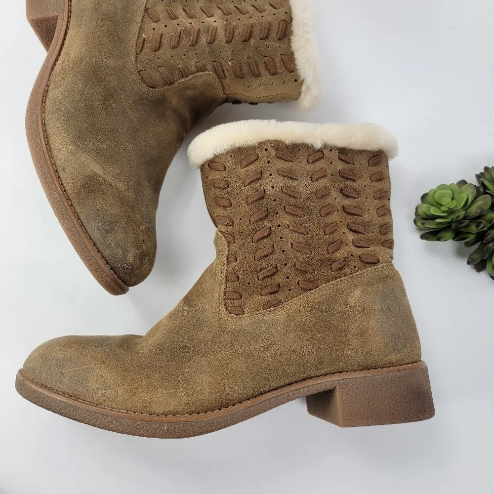ABEO Pro Women's Bristol Sheepskin Lined Suede Boot in Tan Size 10